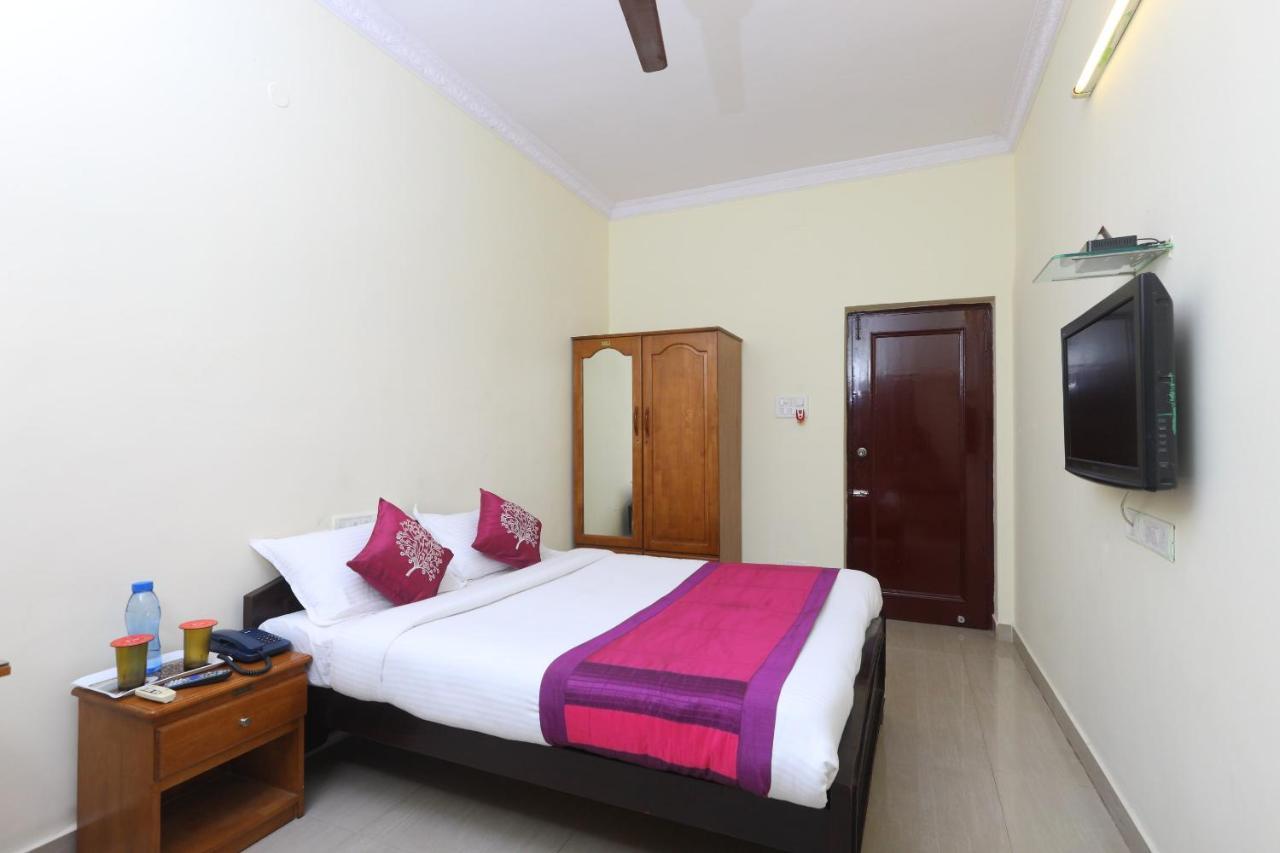 Oyo 3192 Day Inn Chennai Exteriör bild